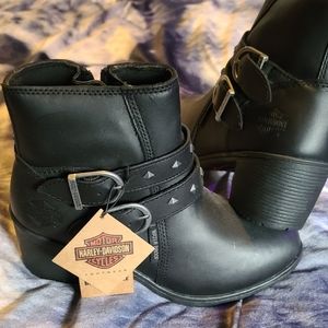 NWT Womens Harley Davidson Water Proof Boots